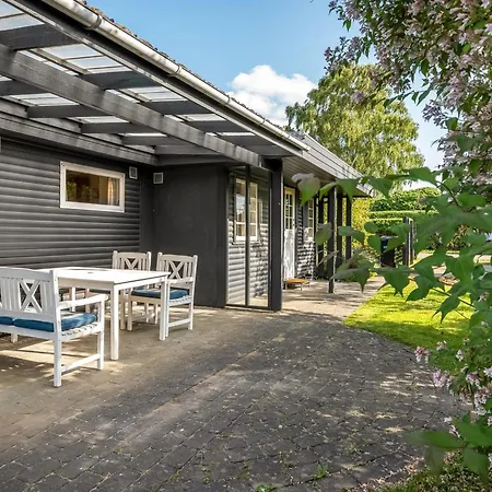 Sampsa - 75m From The Sea By Interhome *